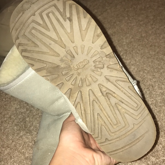 Metallic UGG - Picture 5 of 6